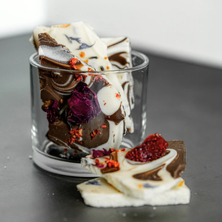 FLOUWER CO. - Floral Chocolate Bark Kit